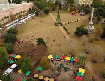 Holiday market marion square