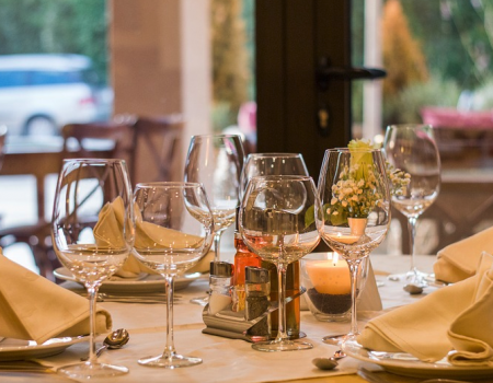 restaurant wine glasses